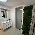 Guest house Nina Mala Valencia